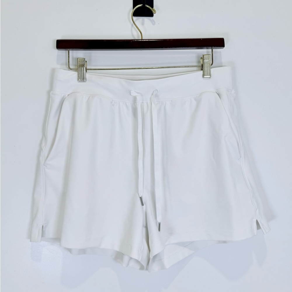 Old Navy Women's High Rise Go Dry Bright White Athletic Shorts